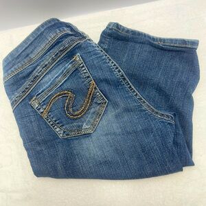 Women’s Silver Jeans Co. 
Style: Camden Rose Bermudas